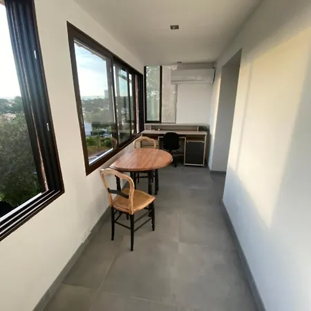 Quiet And Fresh With Garden Apartment
